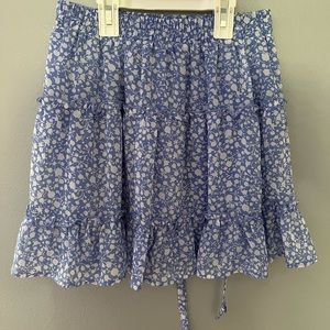 Blue and white speckled ruffled skirt, size small